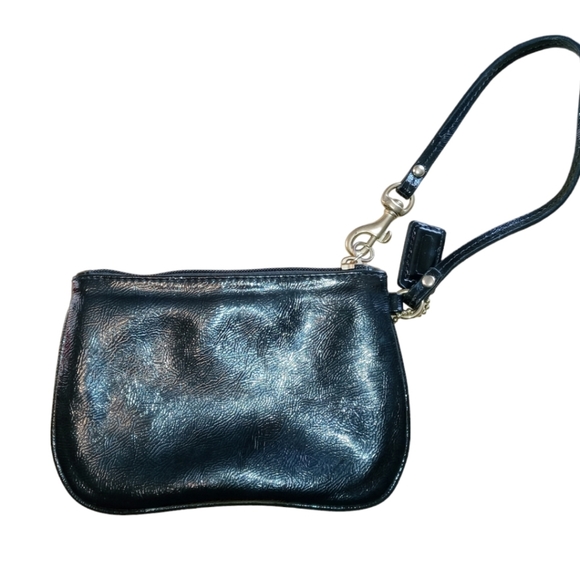Coach Poppy Black Patent Leather Wristlet EUC - Picture 4 of 4